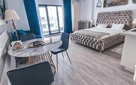 Mamaia Luxury Studio Apartment T